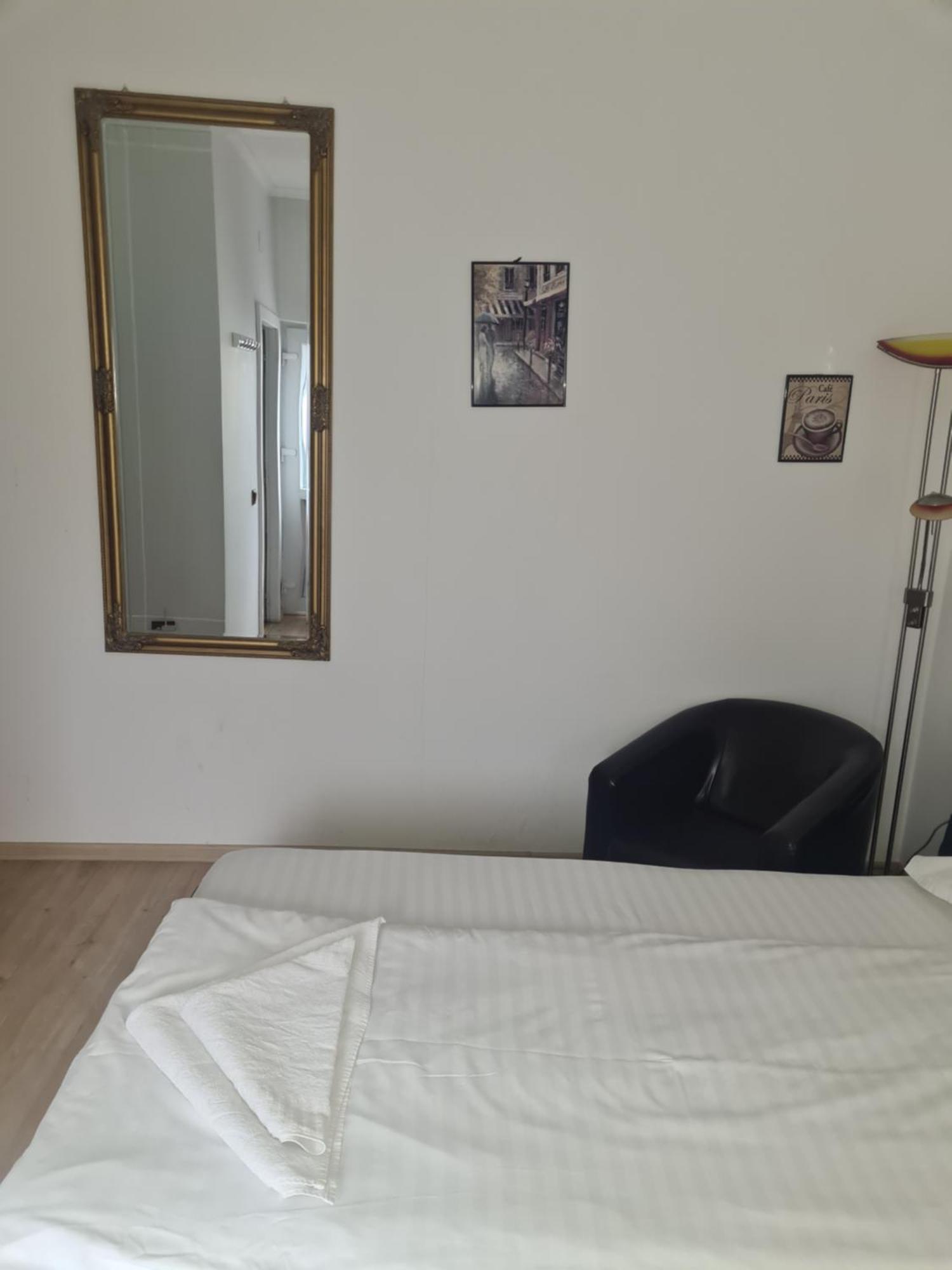 Pensiunea Corina Boutique Craiova Bagian luar foto